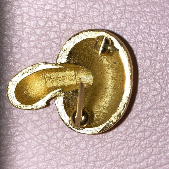 TRIFARI VINTAGE EUC Crown T Gold-Tone Small Mushroom Pin Brooch, Signed - Picture 4 of 5